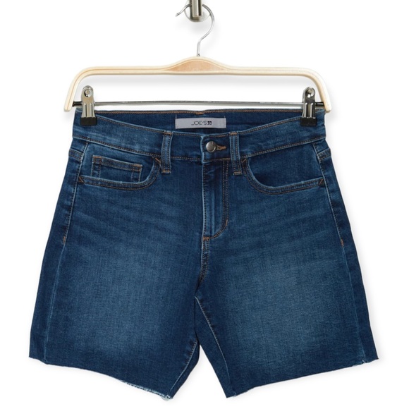 JOE’S JEAN Bermuda Shorts Raw Hem Dark Denim Cut Off Jean Shorts NWT - Picture 4 of 8